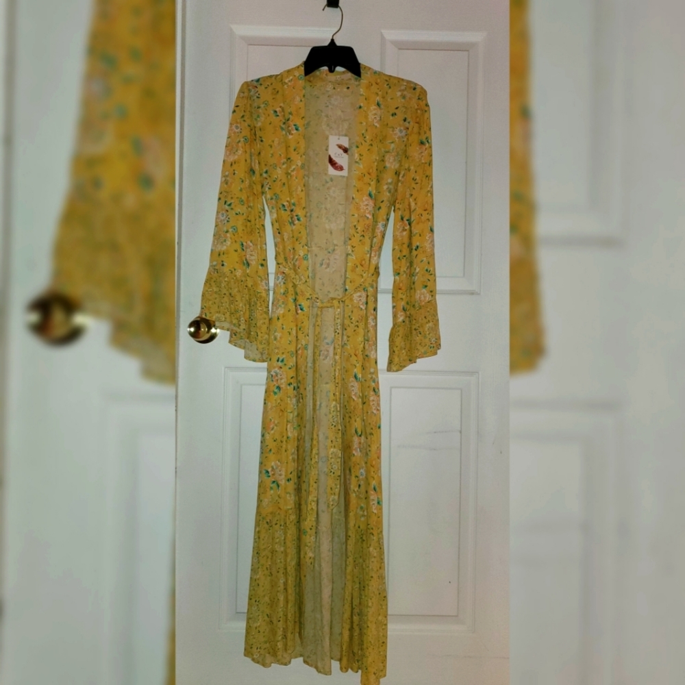 Chelsea &Violet Floral Night Robe